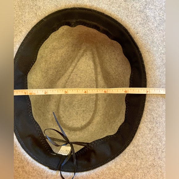 New Unisex Classic Neutral Gray Wool Hat with Tan Leather band on Wide Brim - Picture 11 of 16